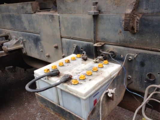 รถอีซูซุ 6 ล้อดั้ม FTR. 195 แรงม้า ปี 40 สนใจติดต่อ 081 - 6079515