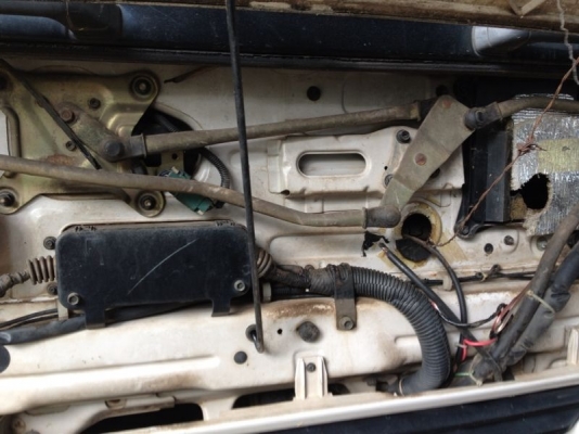 รถอีซูซุ 6 ล้อดั้ม FTR. 195 แรงม้า ปี 40 สนใจติดต่อ 081 - 6079515