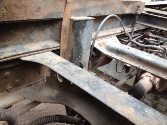 รถอีซูซุ 6 ล้อดั้ม FTR. 195 แรงม้า ปี 40 สนใจติดต่อ 081 - 6079515