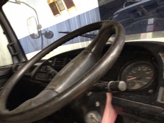 รถอีซูซุ 6 ล้อดั้ม FTR. 195 แรงม้า ปี 40 สนใจติดต่อ 081 - 6079515