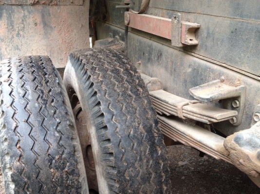 รถอีซูซุ 6 ล้อดั้ม FTR. 195 แรงม้า ปี 40 สนใจติดต่อ 081 - 6079515