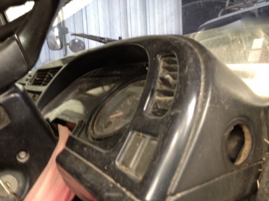 รถอีซูซุ 6 ล้อดั้ม FTR. 195 แรงม้า ปี 40 สนใจติดต่อ 081 - 6079515