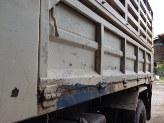 รถอีซูซุ 6 ล้อดั้ม FTR. 195 แรงม้า ปี 40 สนใจติดต่อ 081 - 6079515