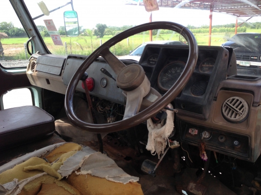 ขายรถ10ล้อ ISUZU เครื่อง 6BD1-165 แรง 2 เพลา เพลาหลังอีซูซุร็อกกี้ รถหางปลา เหล็กคานหน้า 6 ขึ้นรถแบค