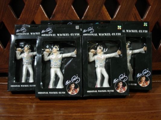 ตุ๊กตาแขวนเอลวิสในรถ ตุ๊กตาแขวนเอลวิสในรถ