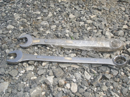 ประแจปากตาย เบอร์ 24 กับ 26 ยี่ห้อ ASAHI