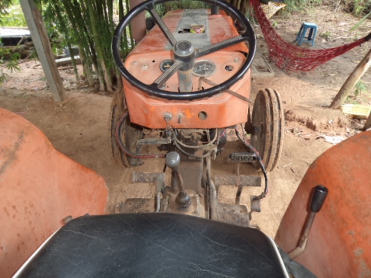 ขายรถไถคูโบต้า28แรง พร้อมผาน6 สภาพดีราคาถูกๆๆพร้อมใช้งานคับ