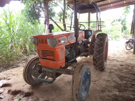 ขายรถไถคูโบต้า28แรง พร้อมผาน6 สภาพดีราคาถูกๆๆพร้อมใช้งานคับ