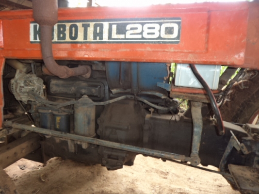 ขายรถไถคูโบต้า28แรง พร้อมผาน6 สภาพดีราคาถูกๆๆพร้อมใช้งานคับ