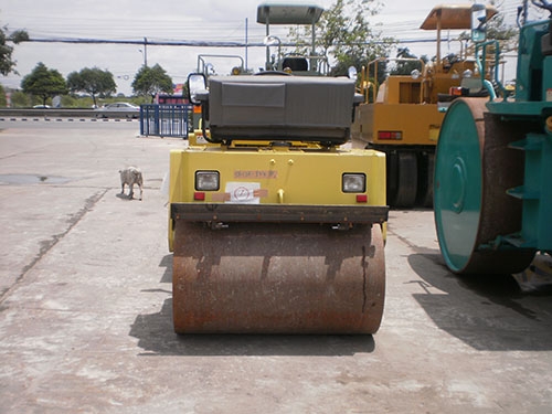 รถบด 5 ตัน Sakai SW500 รถเก่านอก สภาพไม่มีที่ติ ชม.เพียง 100 ชม.