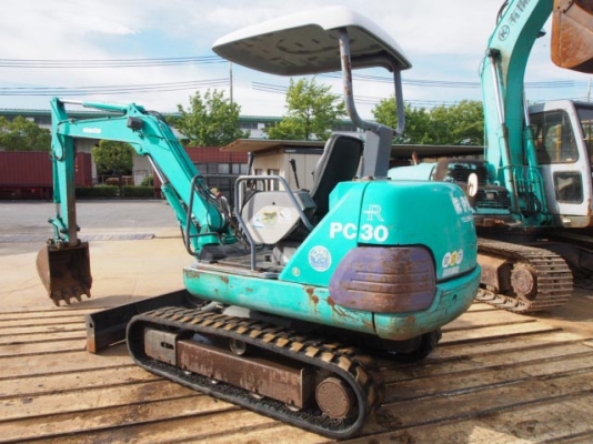 รถแบคโฮ 1994 Komatsu PC30-7 เครื่องจักรมือสองนำเข้าจากต่างประเทศ  พร้อมใช้งาน เอกสารพร้อมโอน ชั่วโมงทำงาน 5,975 ชม.