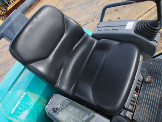 รถแบคโฮ 1994 Komatsu PC30-7 เครื่องจักรมือสองนำเข้าจากต่างประเทศ  พร้อมใช้งาน เอกสารพร้อมโอน ชั่วโมงทำงาน 5,975 ชม.