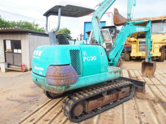 รถแบคโฮ 1994 Komatsu PC30-7 เครื่องจักรมือสองนำเข้าจากต่างประเทศ  สภาพสวย พร้อมใช้งาน เอกสารพร้อมโอน ชั่วโมงทำงาน 9,022 ชม.