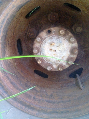 ขายรถหกล้อหางปลาขึ้นแม๊คโค