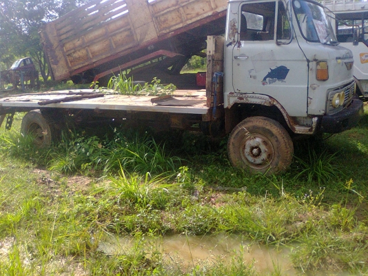 ขายรถหกล้อหางปลาขึ้นแม๊คโค