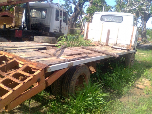 ขายรถหกล้อหางปลาขึ้นแม๊คโค