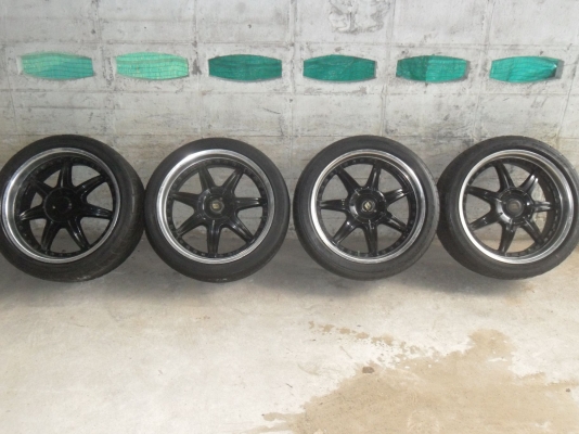 ล้อม็ก 18นิ้ว 4รู100/114 พร้อมยาง 225/40R18 สวยๆ 4 ล้อ ราคา 7700 บาท