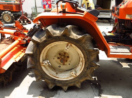 รถไถ Kubota รุ่น B1502-M พร้อมโรตารี่ มือสองนำเข้าจากญี่ปุ่น