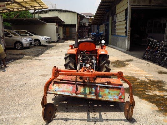 รถไถ Kubota รุ่น B1502-M พร้อมโรตารี่ มือสองนำเข้าจากญี่ปุ่น