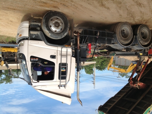 ขายรถ 10 ล้อหัวลาก อีซูซุ Deca 270 ปี 43เฉพาะหัว ขายรถ 10 ล้อหัวลาก อีซูซุ Deca 270 ปี 43เฉพาะหัว