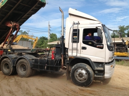 ขายรถ 10 ล้อหัวลาก อีซูซุ Deca 270 ปี 43เฉพาะหัว ขายรถ 10 ล้อหัวลาก อีซูซุ Deca 270 ปี 43เฉพาะหัว