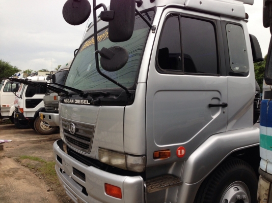 นิสสัน UD 320 แรง เดิมๆพร้อมใช้งาน