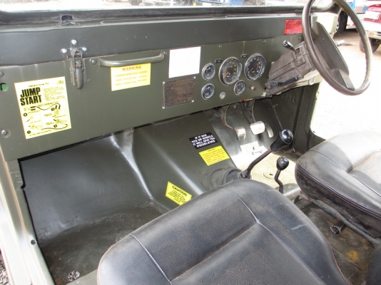 ขาย Jeep CJ6 หน้ากบ 4WD เครื่อง ISUZU ดีเซล ขาย Jeep CJ6 หน้ากบ 4WD เครื่อง ISUZU ดีเซล