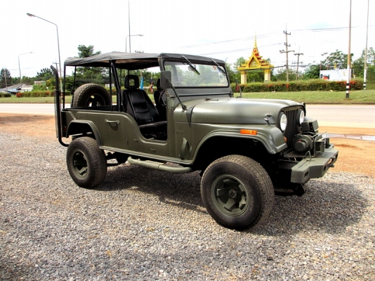 ขาย Jeep CJ6 หน้ากบ 4WD เครื่อง ISUZU ดีเซล ขาย Jeep CJ6 หน้ากบ 4WD เครื่อง ISUZU ดีเซล