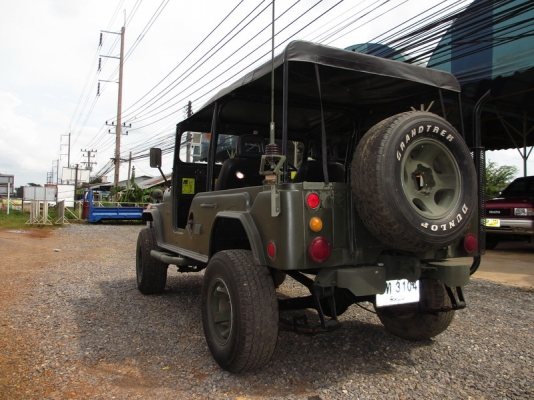 ขาย Jeep CJ6 หน้ากบ 4WD เครื่อง ISUZU ดีเซล ขาย Jeep CJ6 หน้ากบ 4WD เครื่อง ISUZU ดีเซล