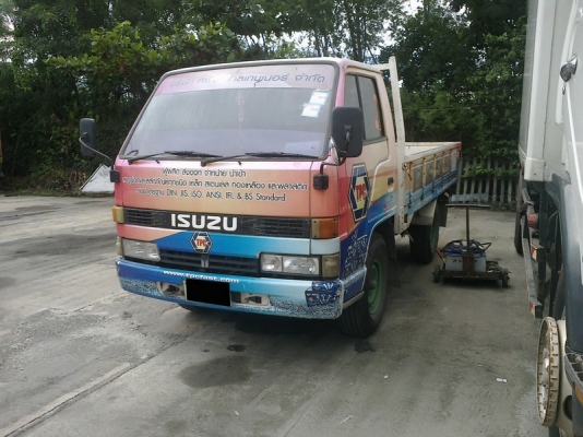 ขายรถ 4 ล้อกระบะ ยี่ห้อ ISUZU รุ่น NHR เครื่องยนต์ 88 แรงม้า