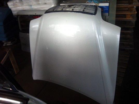 ขายอะไหล่ ฝากระโปรงหน้า ประตู 4บาน และประตูหลัง ของ โตโยต้า คราวน์