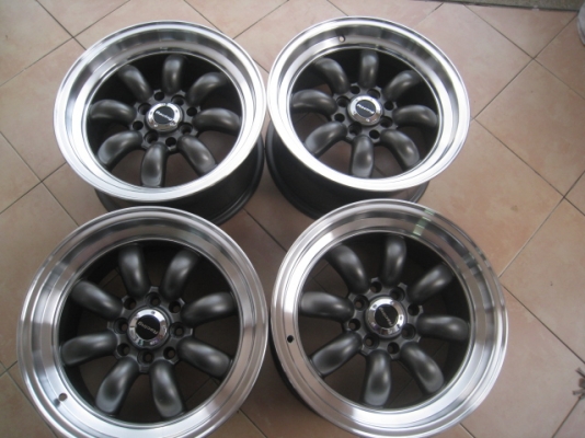 ขายล้อแม็กลาย กล้วย 15"x8" et25 4รู100/114.3 ล้อทำขอบเงามาสีเดิม ไม่มีซ่อม ไม่มีดุ้งครับ  สนใจติดต่อเล็กคลองสามครับ (081-3747940)