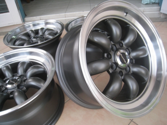 ขายล้อแม็กลาย กล้วย 15"x8" et25 4รู100/114.3 ล้อทำขอบเงามาสีเดิม ไม่มีซ่อม ไม่มีดุ้งครับ  สนใจติดต่อเล็กคลองสามครับ (081-3747940)