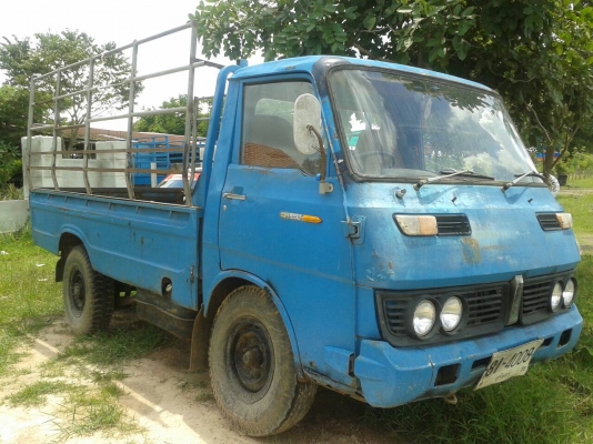 รถบรรทุก 4 ล้อกลาง  ISUZU เครื่อง 74 คอกสวย  พร้อมใช้  คันซีไม่มีผุ