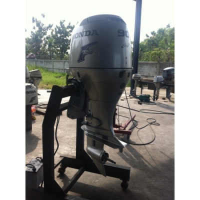 ขายเครื่องยนต์เรือ Honda BF90 4จังหวะ จากญี่ปุ่น