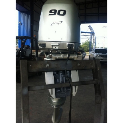 ขายเครื่องยนต์เรือ Honda BF90 4จังหวะ จากญี่ปุ่น