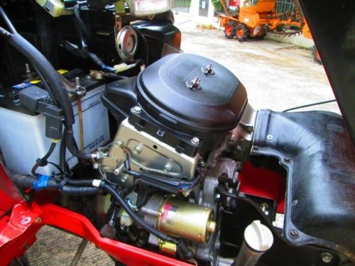 รถพรวนดินนั่งขับ รหัสสินค้า :13001285 4WDหรือ2WD ก็ได้ 2เพลา เลี้ยว2ล้อ เครื่องยนต์เบนซิล ขนาด 13 PS พร้อมโรตารี่ www.nihonmono.com