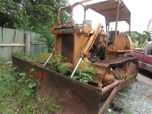 ขายรถแทรคเตอร์ตีนตะขาบ KOMATSU  B40-A