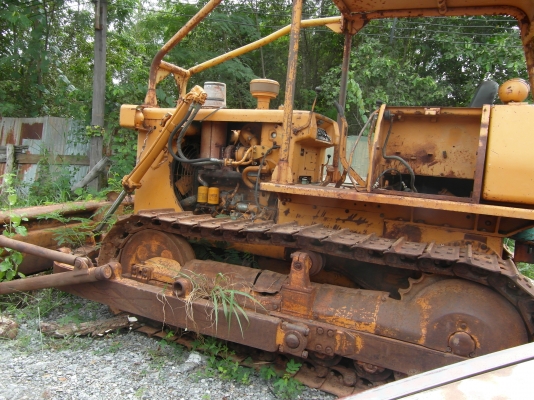ขายรถแทรคเตอร์ตีนตะขาบ KOMATSU  B40-A