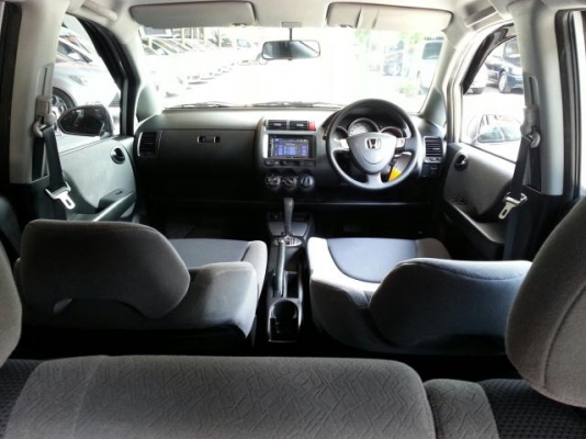 ขายด่วน HONDA JAZZ 1.5I-DSI 2004 ขายด่วน HONDA JAZZ 1.5I-DSI 2004