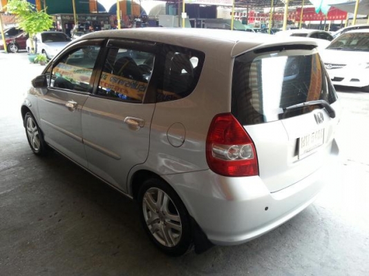 ขายด่วน HONDA JAZZ 1.5I-DSI 2004 ขายด่วน HONDA JAZZ 1.5I-DSI 2004