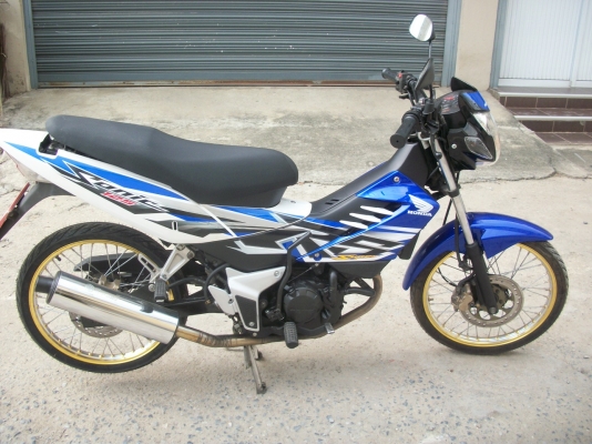 SONIC   ปี 2003    สีสวย ๆ  เครื่องเดิมๆ   ภาษีไม่ขาด