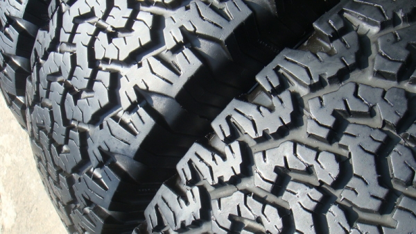 ขายยาง BF Goodrich Allterrain 265 70 r16 ปี11 สวยๆ