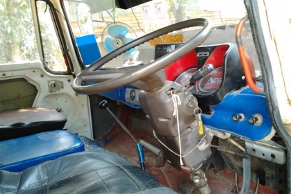 ขาย 6ล้อใหญ่ไม่ดั๊ม HINO KR320 เครื่องเดิมEH100 150แรง แห้งๆ ไม่หลวม ช่วงล่างใหญ่ คัสซีสวย ยาง900ขอบ20 สวย6เส้น กระบะ5.80ม.เหล็กทั้งลูก เปิดข้างได้ ไม่ดั๊ม พ.พาวเวอร์ พร้อมใช้ พร้อมลุยงาน ราคาต่อรองได้ครับ