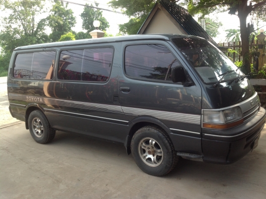 รถตู้โตโยต้าไฮเอด ปี1991 เครื่อง2500 2L สภาพสวย ติดต่อคุณไก่ 086-1237456