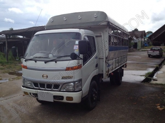รถบรรทุก 6 ล้อสองแถว ยี่ห้อ HINO รุ่น WU340R 121 แรงม้า