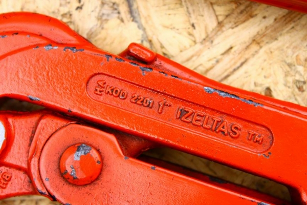 ประแจคอม้าเก่าเก็บดีๆ 4 ตัว IZELTAS,SUPER-ECO, UNIOR เริ่มที่880บ. ประแจคอม้าเก่าเก็บดีๆ 4 ตัว IZELTAS,SUPER-ECO, UNIOR เริ่มที่880บ.