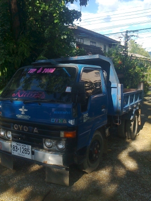 ขายด่วน 6 ล้อ 3 คิว