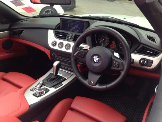 ขาย BMW Z4 M-Version 2.3i Drive ปี 2011 ขาย BMW Z4 M-Version 2.3i Drive ปี 2011