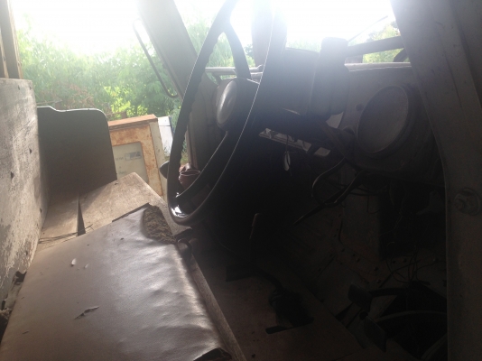 ISUZU TX 145 HP 6BB1 รถหกล้อหัวยาวหางปลา ใช้ลาก PC-120 และรถเกี่ยวข้าวขนาดใหญ่ได้เลยครับ เครื่องแห้งแรงดีไม่มีเยิ้ม ภายในเก๋งคอนโซลอยู่ครบ ช่วงล่างคัชซีสวยไม่มีแตกไม่มีดามเลยครับ ยาง 9.00 ขอบ 20 สภาพดี 70\% พร้อมลากพร้อมบรรทุกได้เลย เอกสารเล่่มทะเบียนกับชุ ISUZU TX 145 HP 6BB1 รถหกล้อหัวยาวหางปลา ใช้ลาก PC-120 และรถเกี่ยวข้าวขนาดใหญ่ได้เลยครับ เครื่องแห้งแรงดีไม่มีเยิ้ม ภายในเก๋งคอนโซลอยู่ครบ ช่วงล่างคัชซีสวยไม่มีแตกไม่มีดามเลยครับ ยาง 9.00 ขอบ 20 สภาพดี 70\% พร้อมลากพร้อมบรรทุกได้เลย เอกสารเล่่มทะเบียนกับชุ